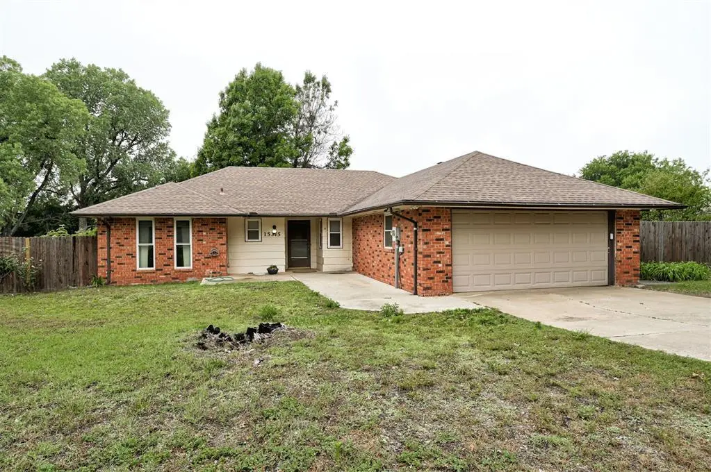 15375 Arrowhead Dr