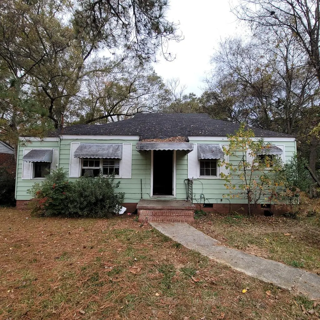 1013 Harbison Dr