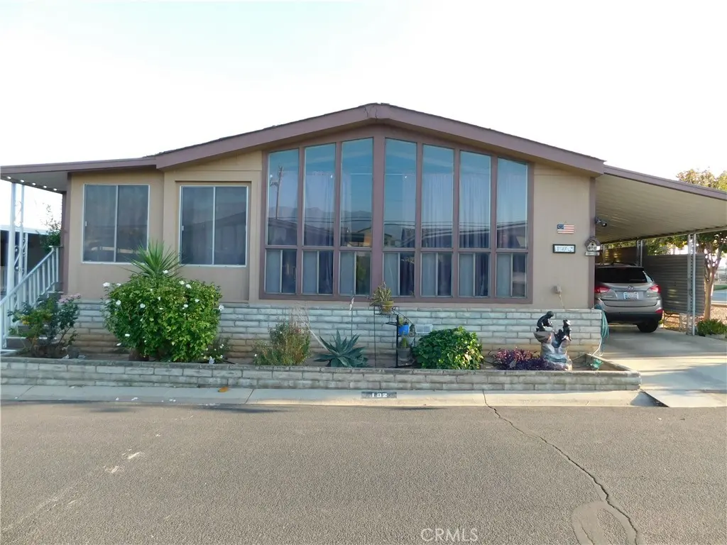 5700 W WILSON St #102