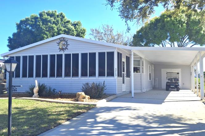 3713 Pendula Cir