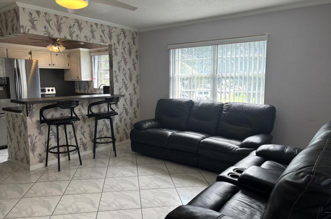 81 Windsor D