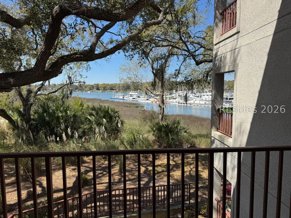 100 Helmsman Way Way #201