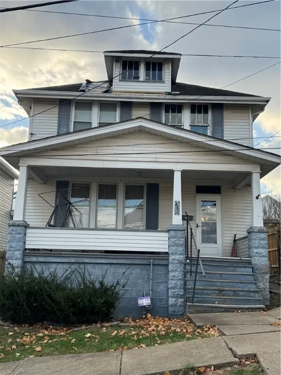 444 Isabella Ave