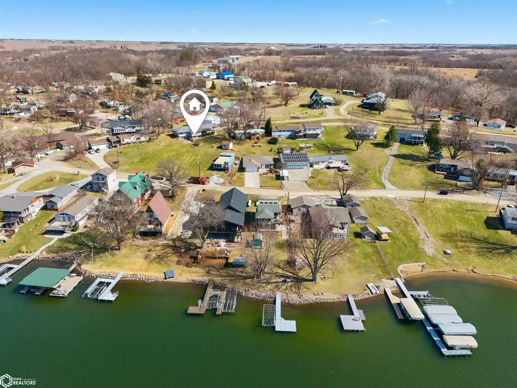 120 Lakeview Dr