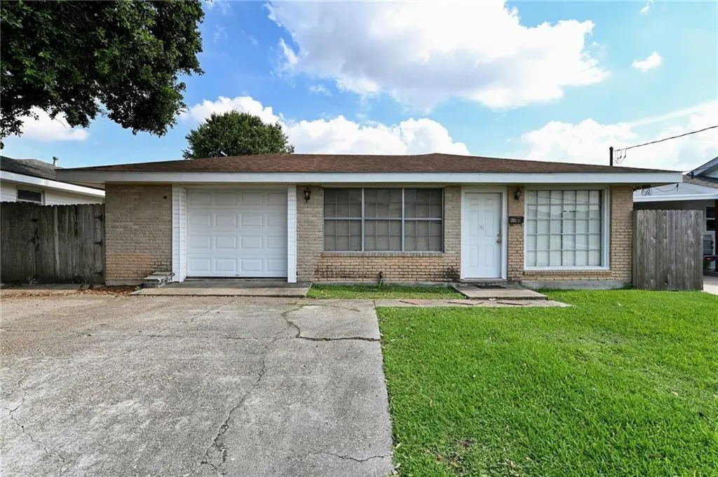 10 Maple Ln