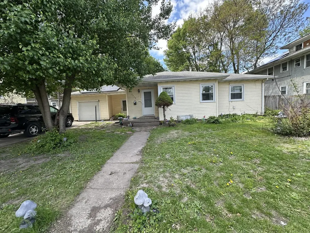 1312 Pershing Ave
