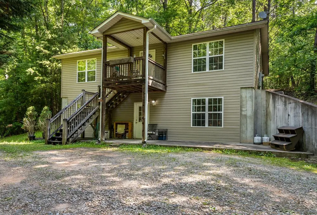 191 Barker Ln