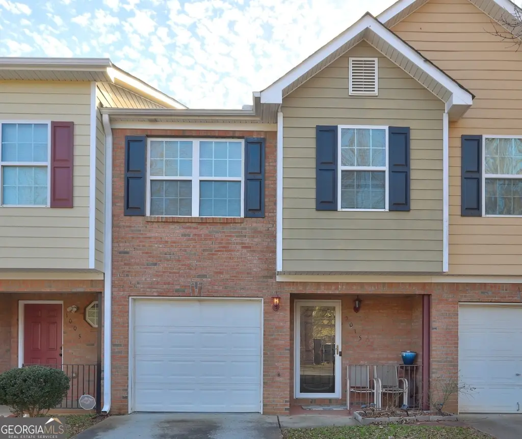 1015 Magnolia Gardens Walk