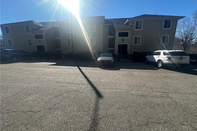 3374 Galleria Dr #3