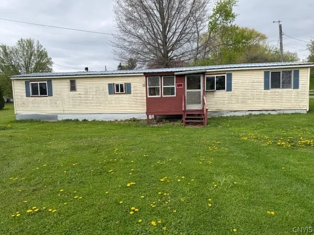 7265 Old County Rd W