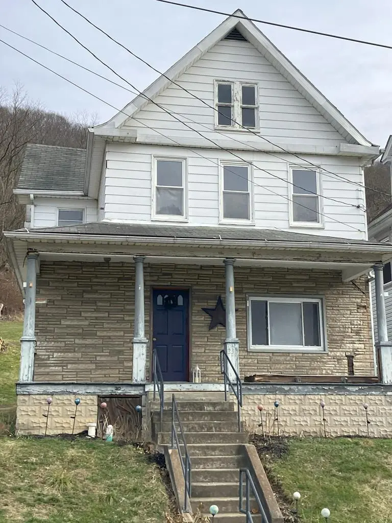 231 Stone Ave