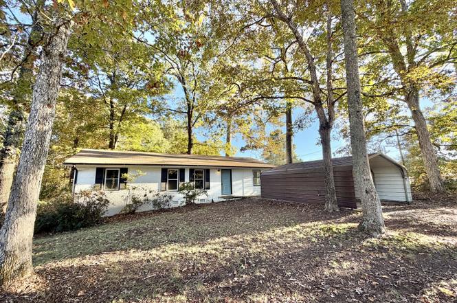 4904 Highway 81 E