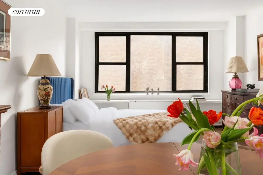 7 E 14th St #1523