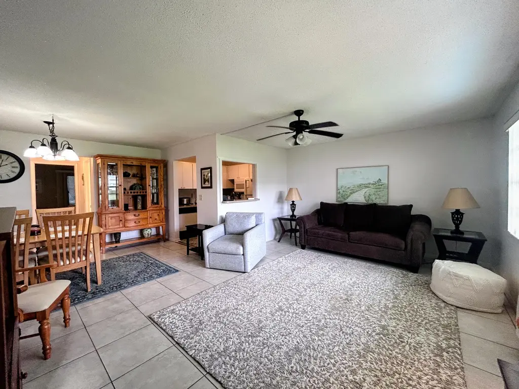 680 W Horizons W W #103