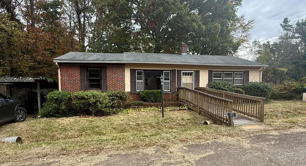 92 Community Ave