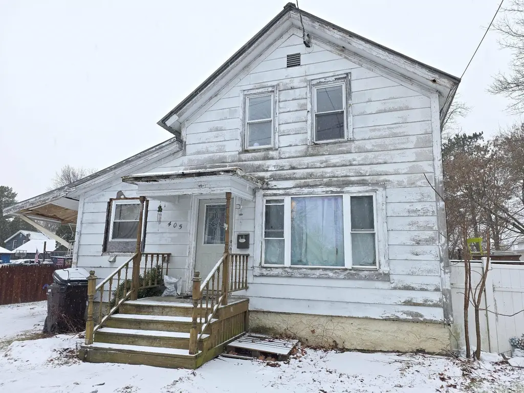 405 Linden St