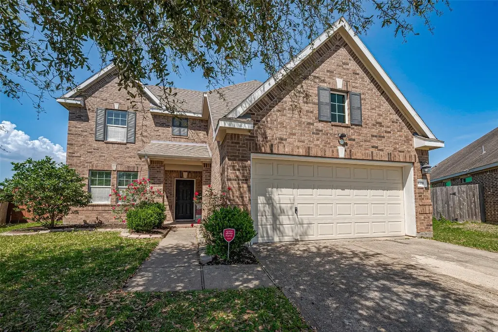 8339 Hampton Bay Dr