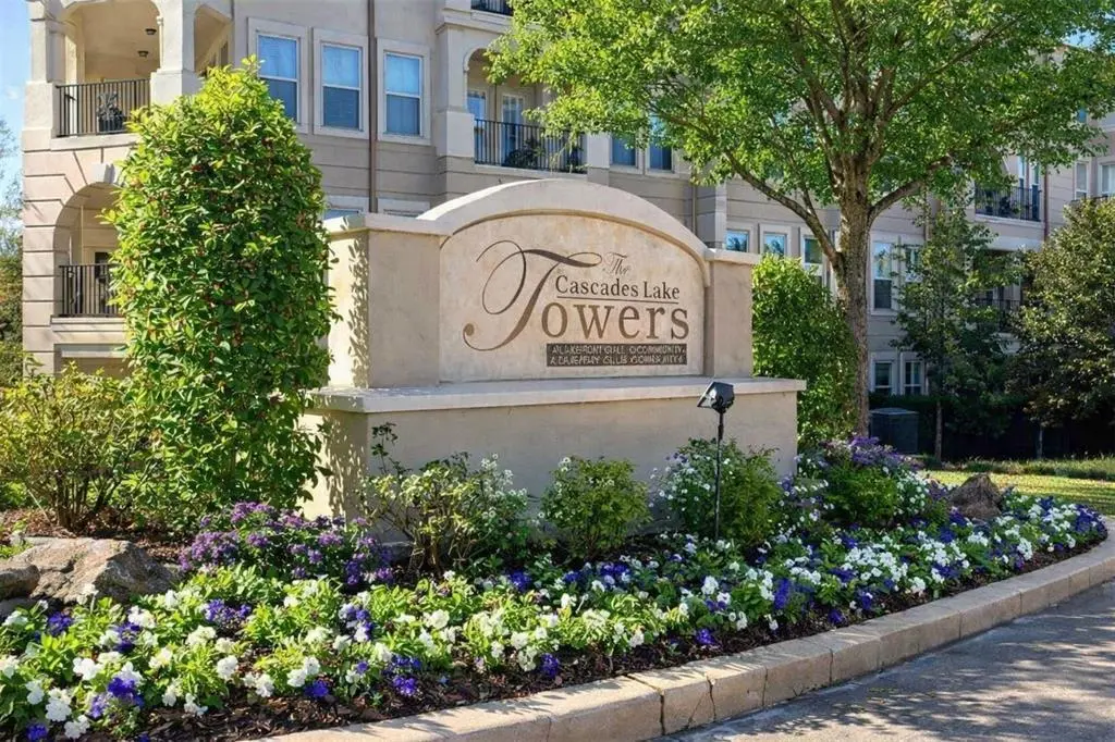 3351 Cascades Ct #327