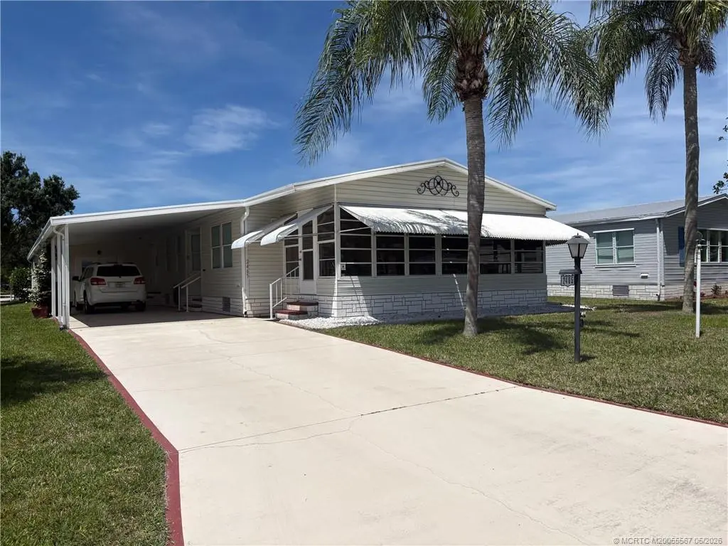 2465 SW Versailles Ter
