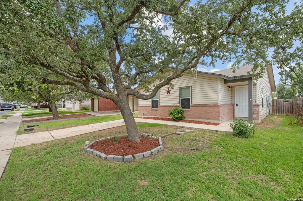 7347 Booker Bay