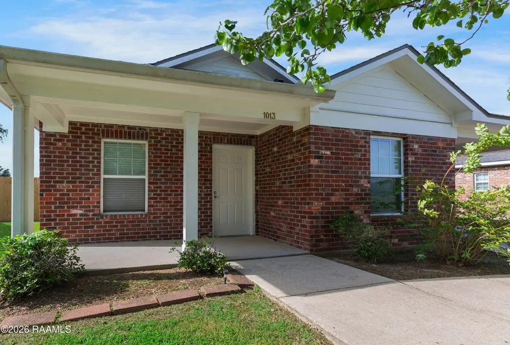 1011 West End Dr
