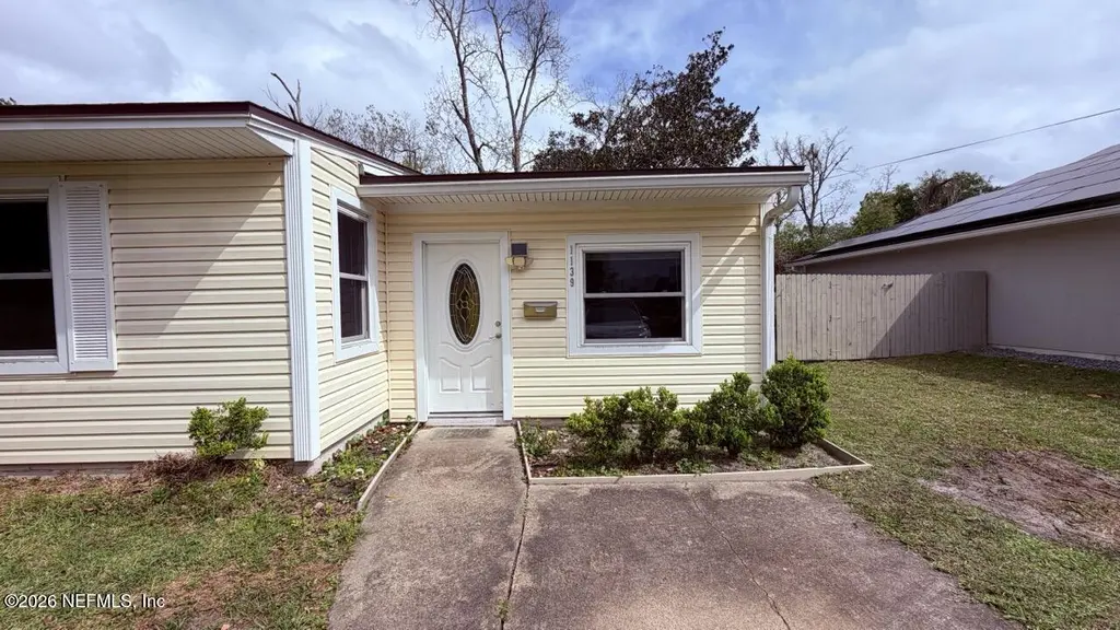 1139 De Paul Dr