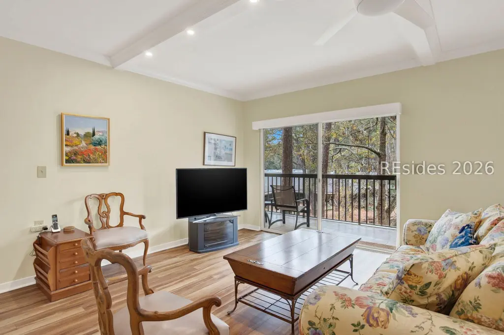 300 Woodhaven Dr #4302