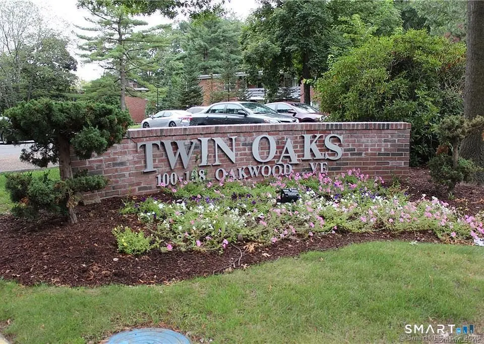 100 Oakwood Ave Apt B1