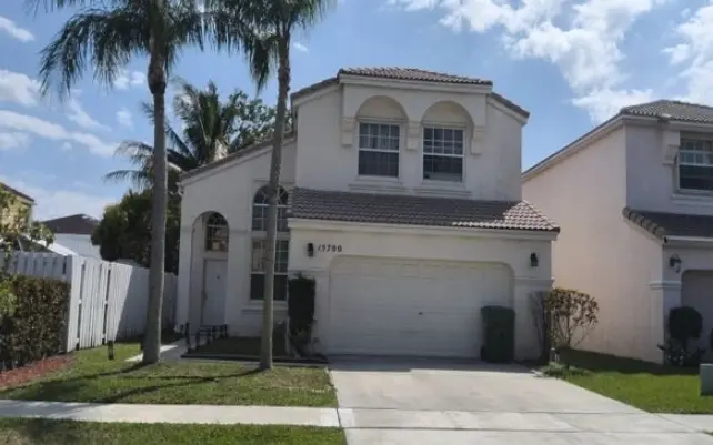 15700 NW 16th Ct