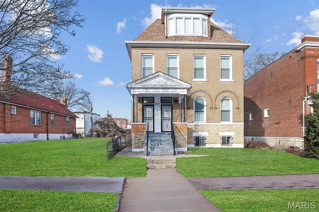 3017 Keokuk St