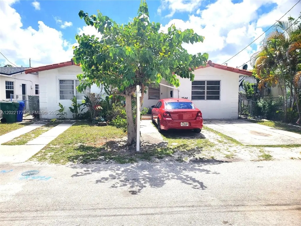 2644 SW 28th Ct