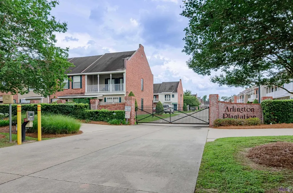 5203 Arlington Ct