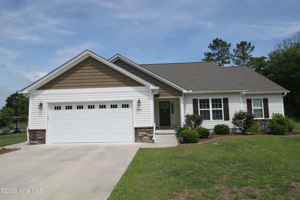 251 Patriot Dr