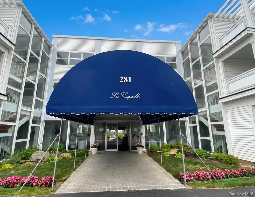 281 Dune Rd Unit 18a