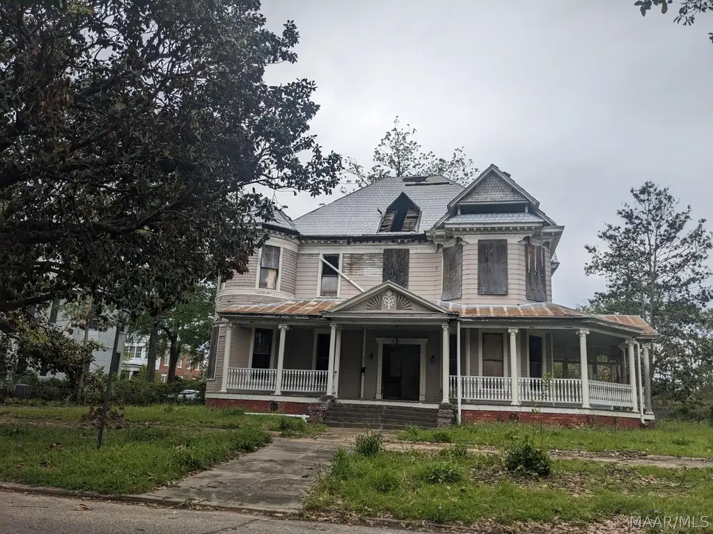 610 Mabry St
