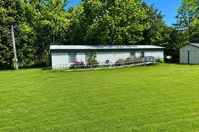 320 Riverview Dr