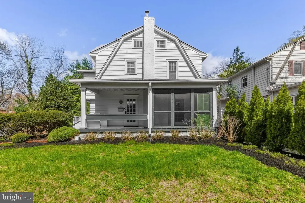 23 Mcphelin Ave