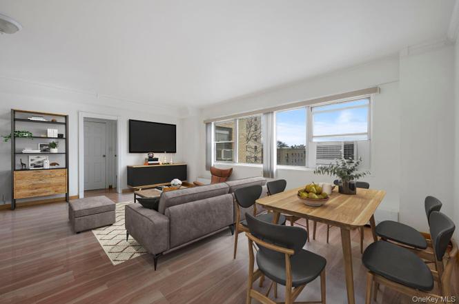 9 Fordham Hill Oval Unit 7H