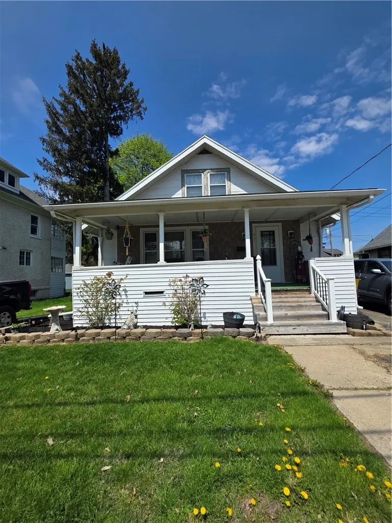 407 Gaines St