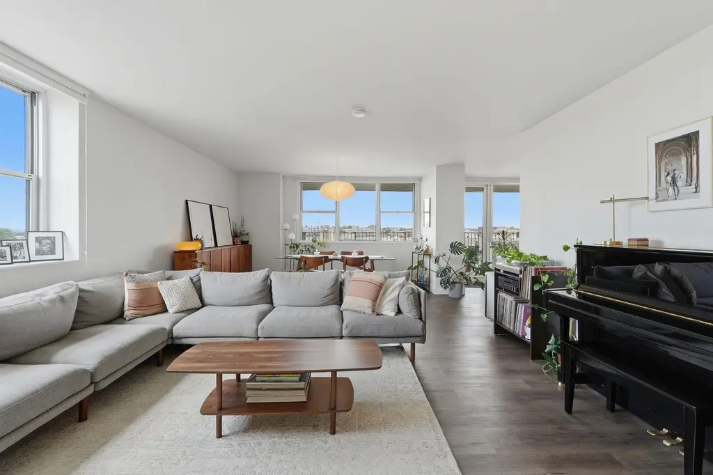 6040 BLVD E Unit 10H