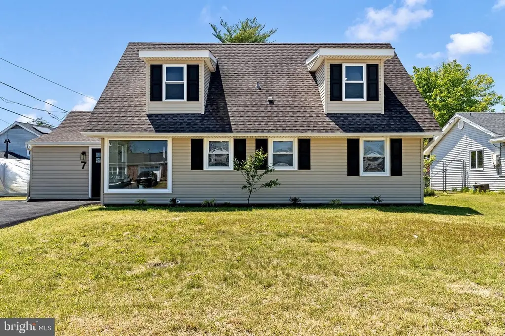 7 Belhurst Ln