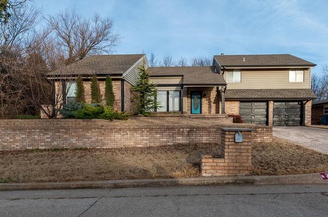 212 N Tunbridge Rd