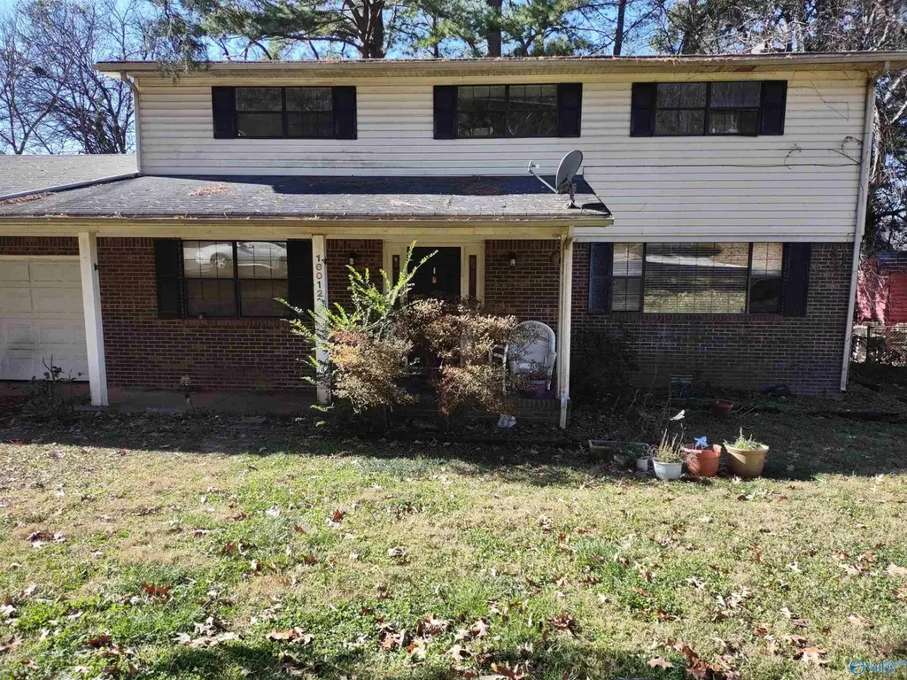 10012 Conrad Dr SE