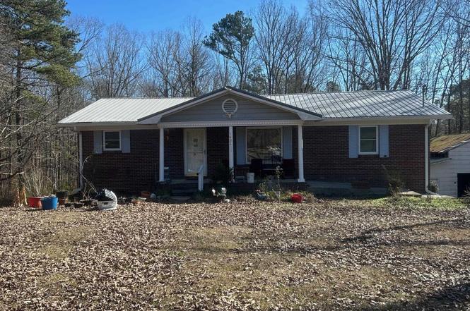 1402 Ross Lake Rd