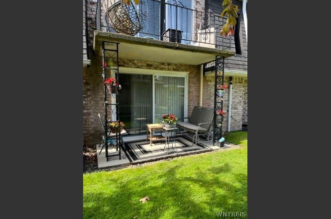 28 Foxberry Dr