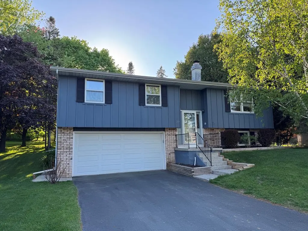 239 N 12th Ave