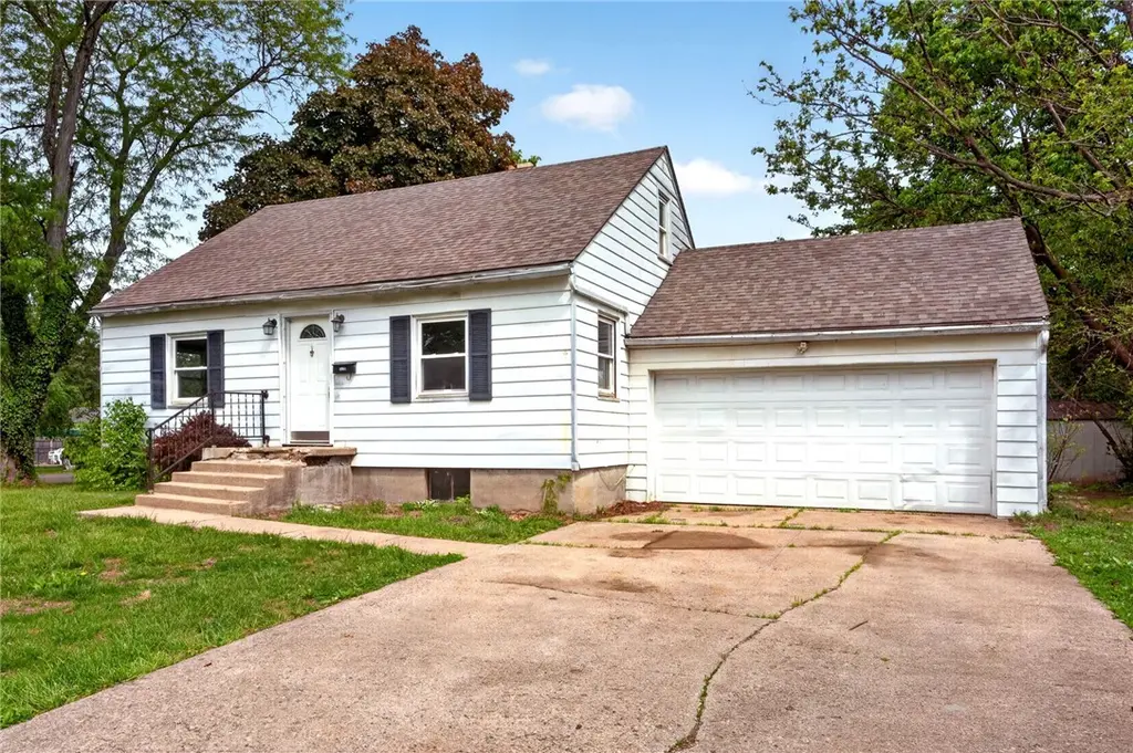 2005 Edgeworth Ave