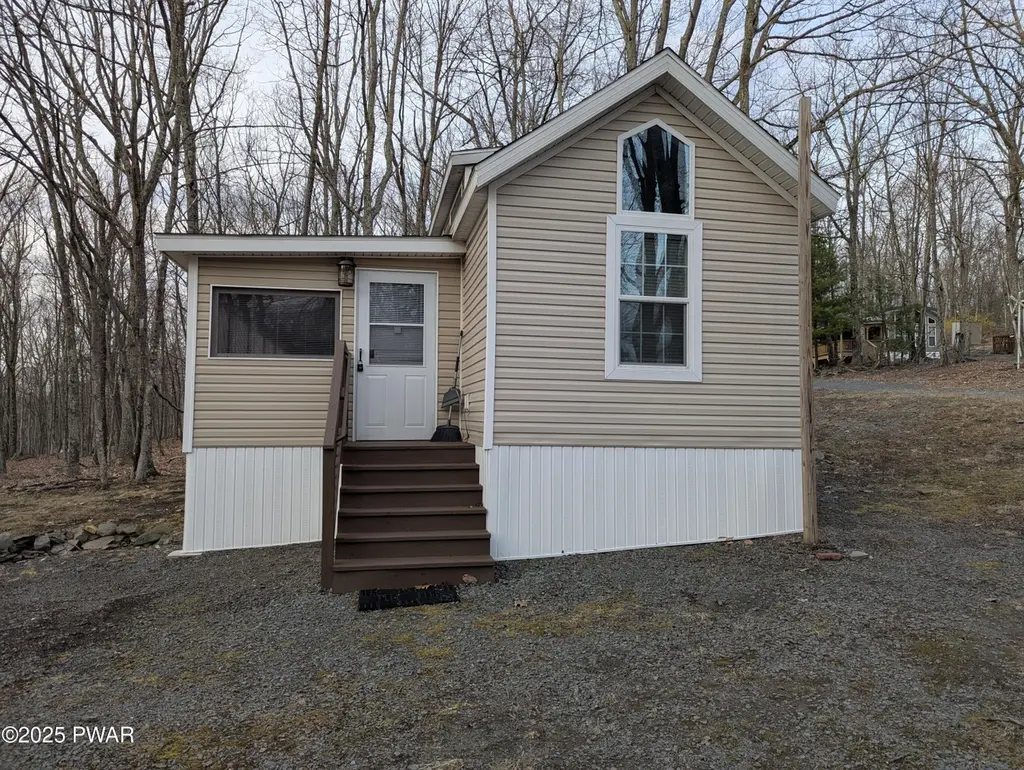 124-126 Beaver Ln Lot 976 and 977
