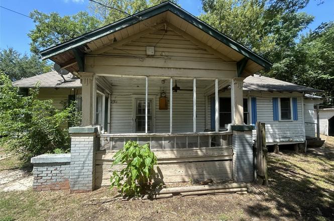 1430 W Kaufman St