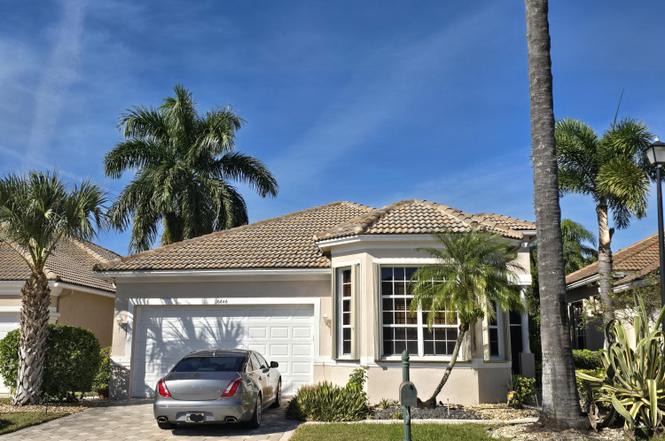 6846 Fairway Lakes Dr